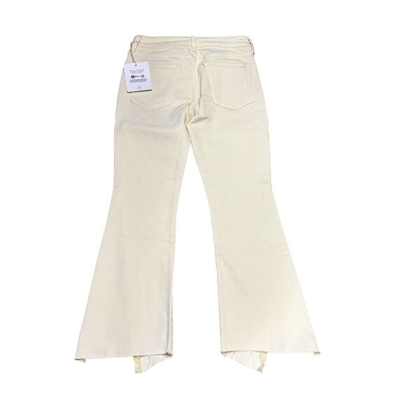 Etica Micki Flared Jean with Chewed Hem in Pale Yellow NWT Size 25 - Picture 2 of 5